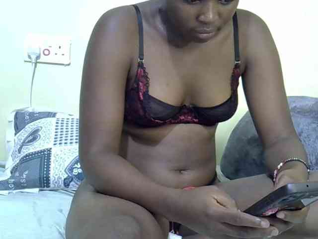 curvy-corazon webcam