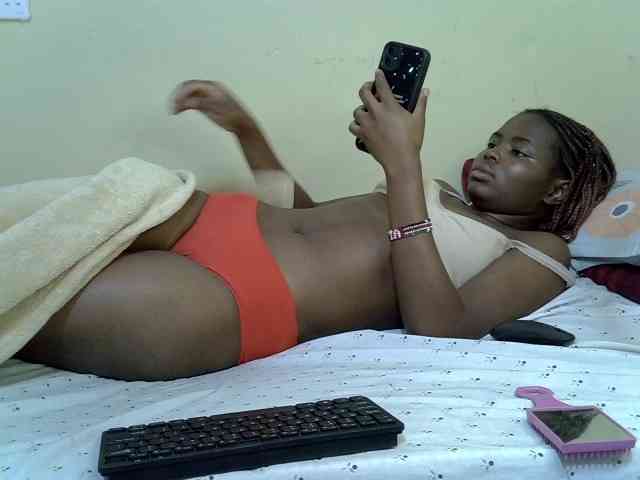 curvy-corazon webcam