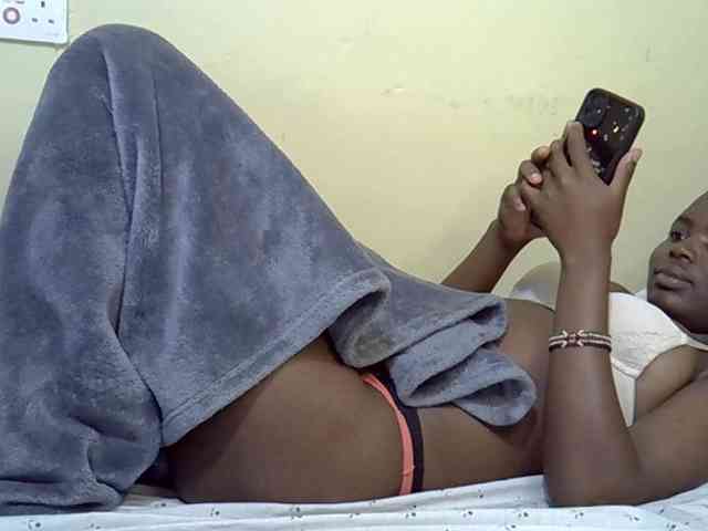 curvy-corazon webcam