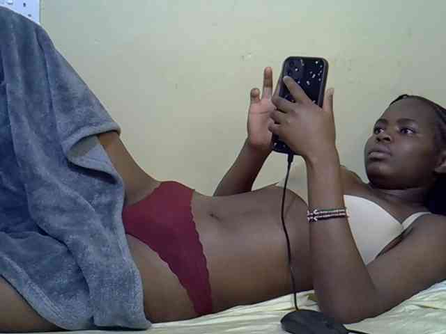 curvy-corazon webcam