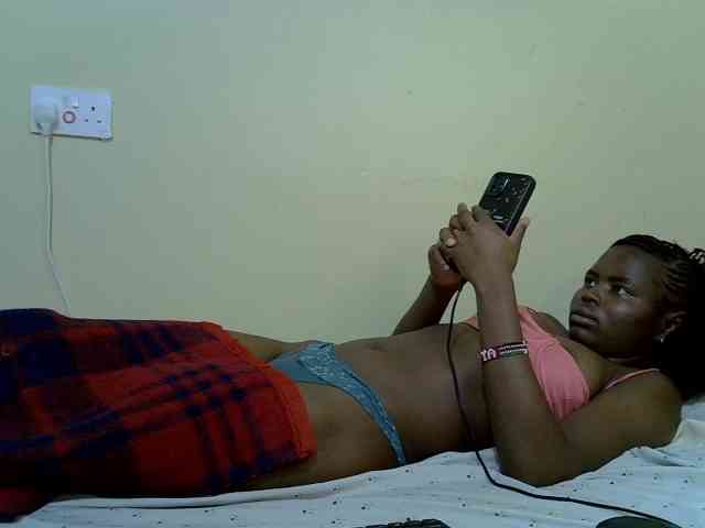 curvy-corazon webcam