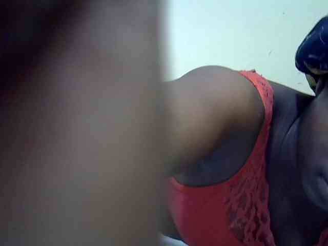 curvy-corazon webcam