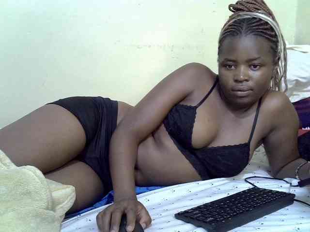 curvy-corazon webcam