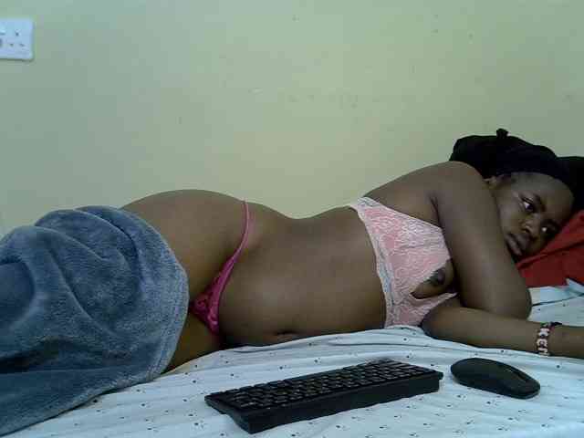 curvy-corazon webcam
