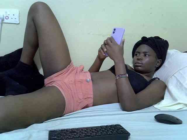 curvy-corazon webcam