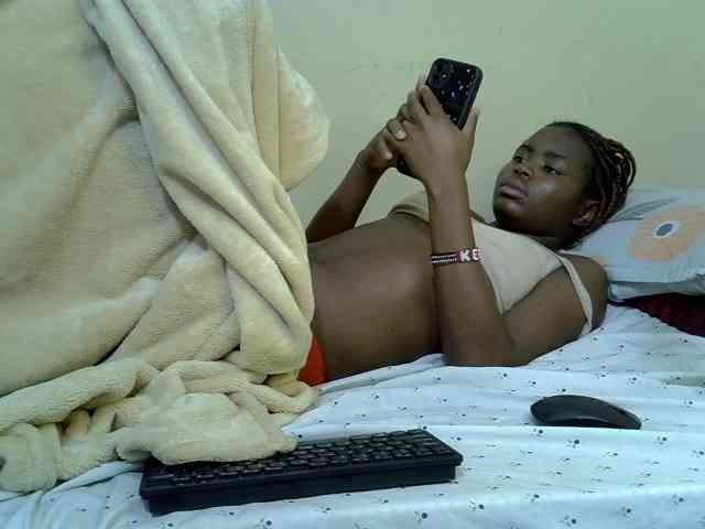 curvy-corazon webcam