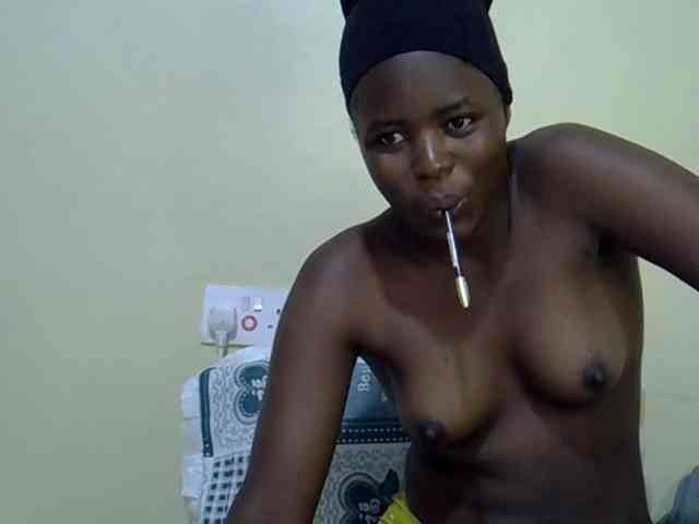 curvy-corazon webcam