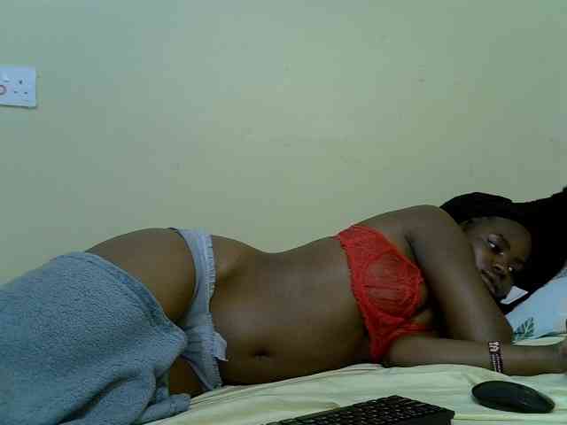 curvy-corazon webcam