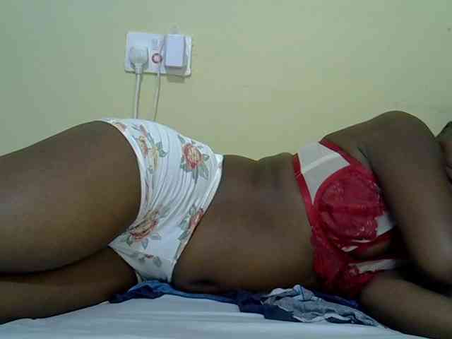 curvy-corazon webcam