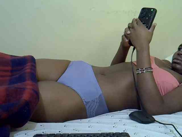 curvy-corazon webcam