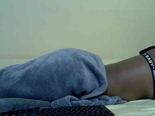 curvy-corazon webcam