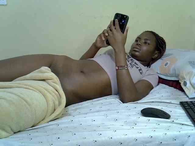 curvy-corazon webcam