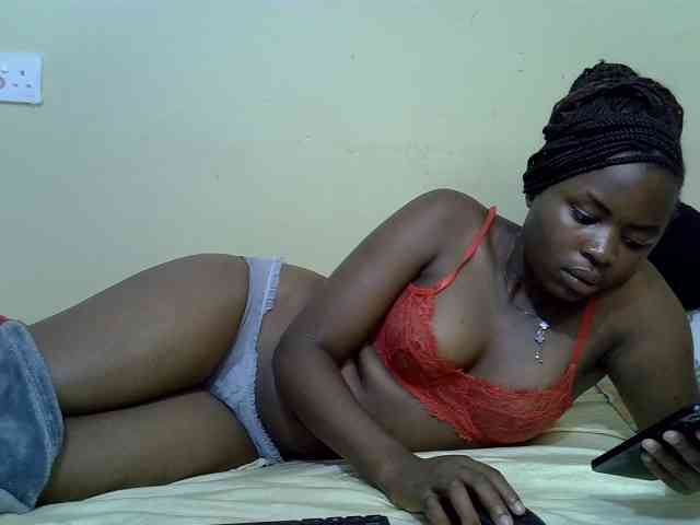 curvy-corazon webcam