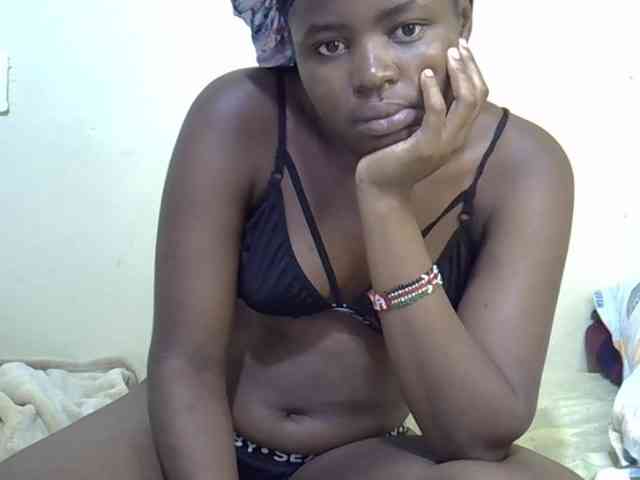 curvy-corazon webcam