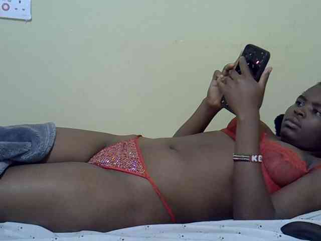 curvy-corazon webcam