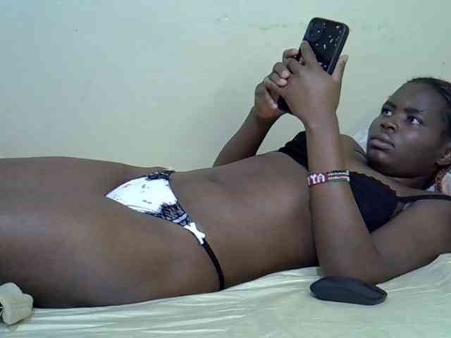 curvy-corazon webcam