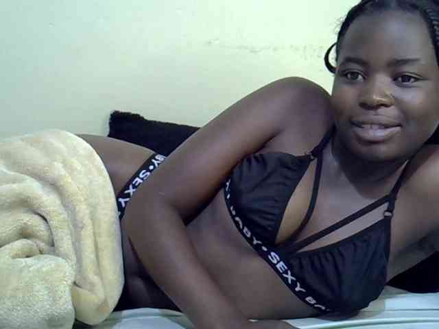 curvy-corazon webcam