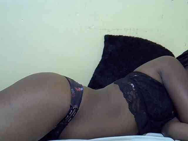 curvy-corazon webcam