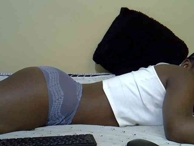 curvy-corazon webcam