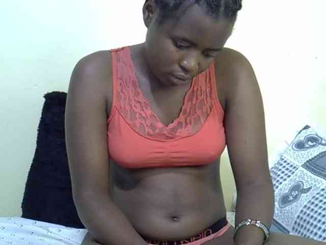 curvy-corazon webcam