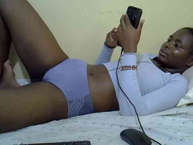 curvy-corazon webcam