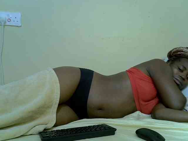 curvy-corazon webcam