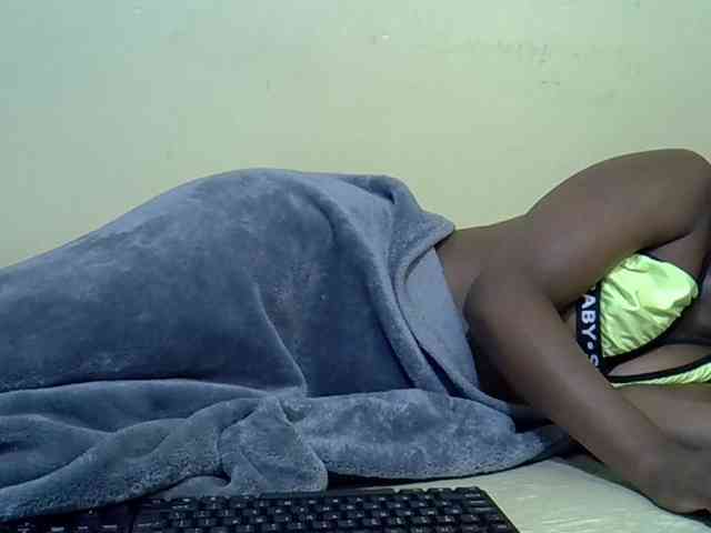 curvy-corazon webcam