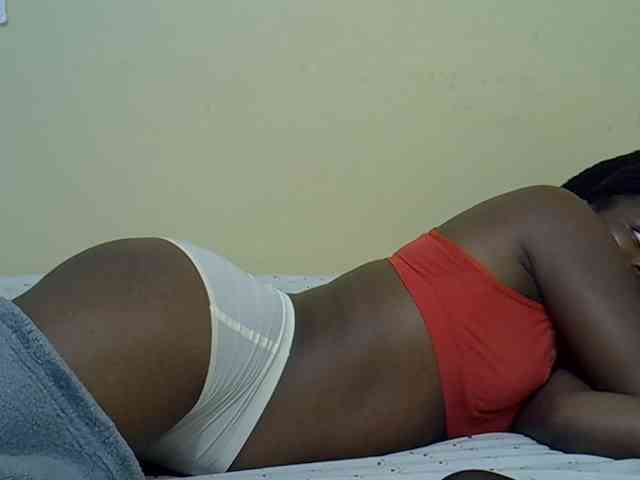curvy-corazon webcam