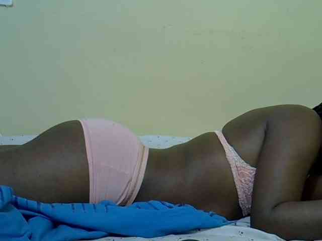 curvy-corazon webcam