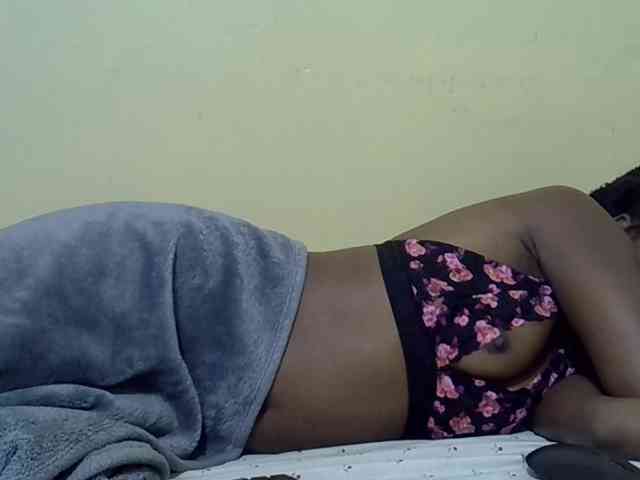 curvy-corazon webcam