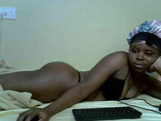 curvy-corazon webcam