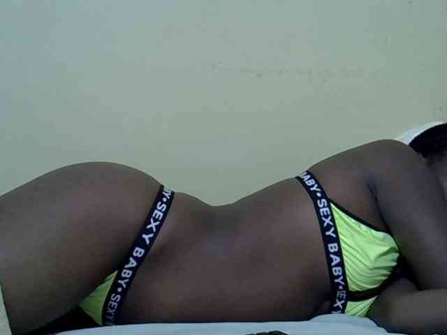 curvy-corazon webcam