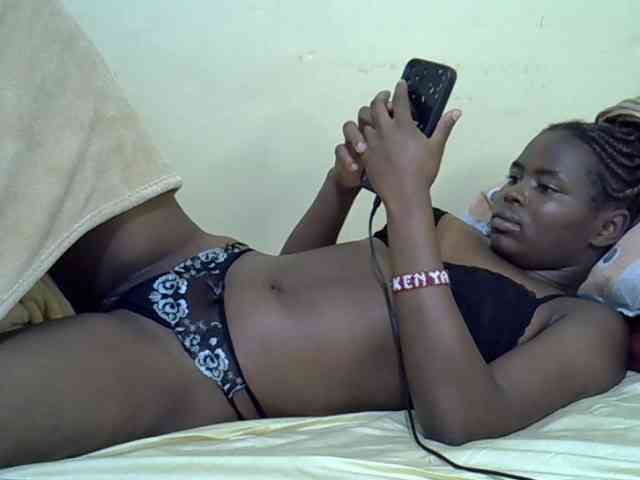 curvy-corazon webcam