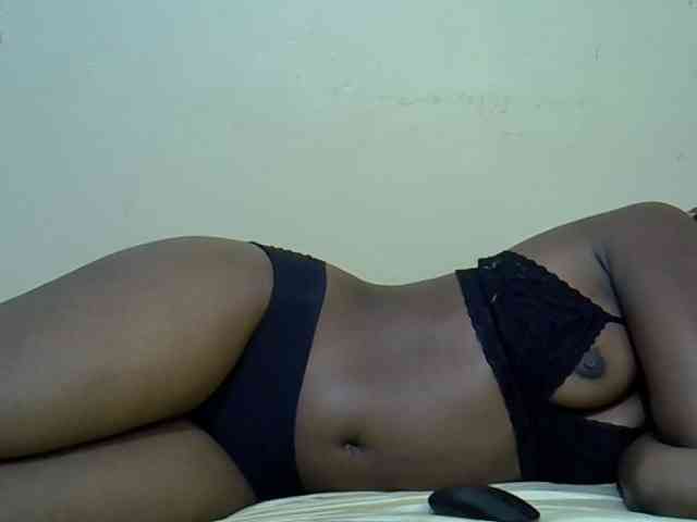curvy-corazon webcam