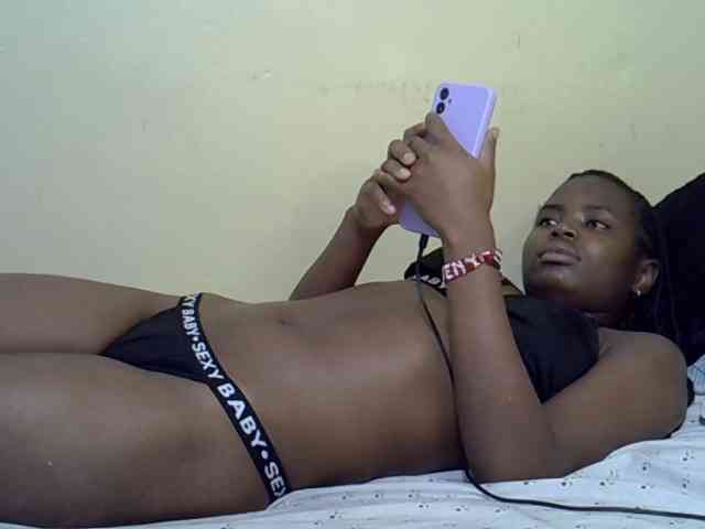 curvy-corazon webcam