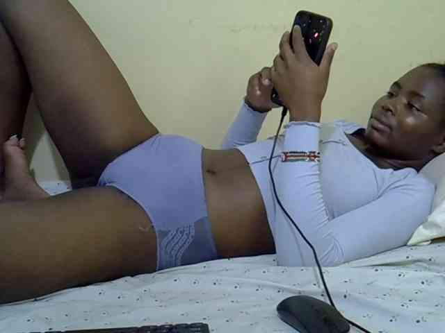 curvy-corazon webcam