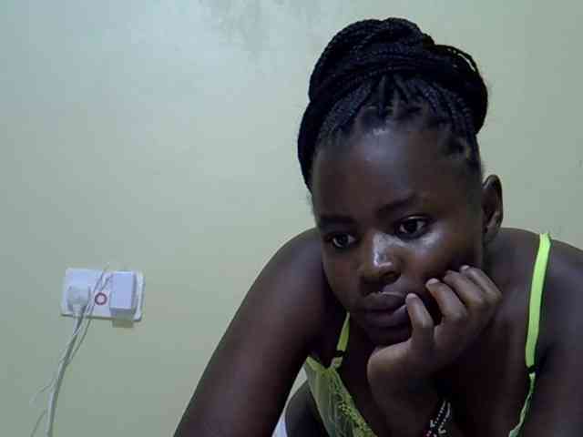 curvy-corazon webcam