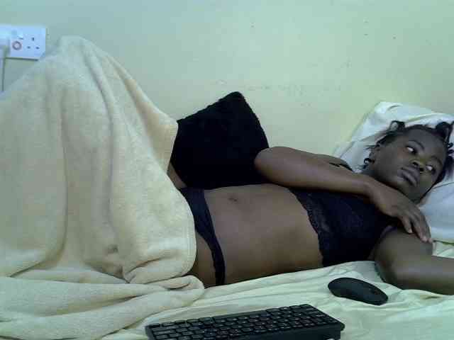 curvy-corazon webcam