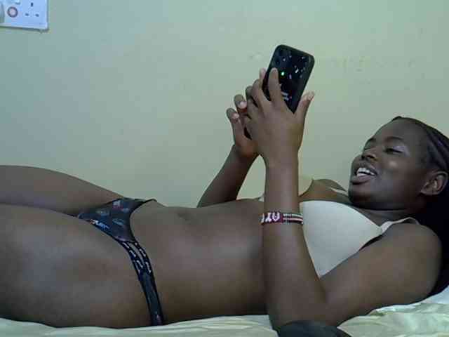 curvy-corazon webcam