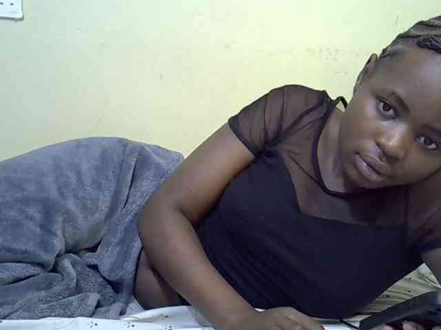 curvy-corazon webcam