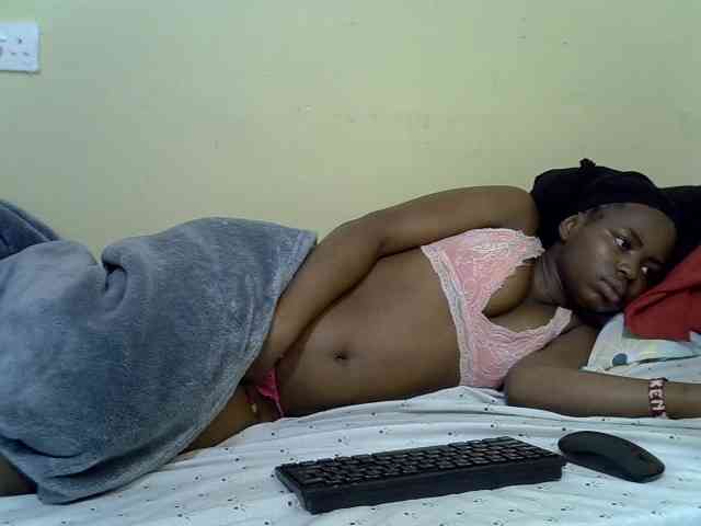 curvy-corazon webcam