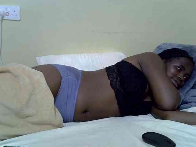 curvy-corazon webcam