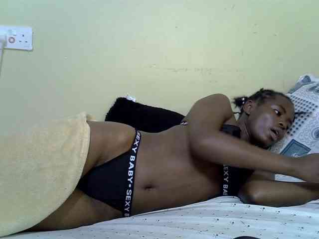 curvy-corazon webcam