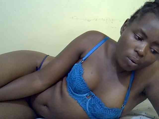 curvy-corazon webcam