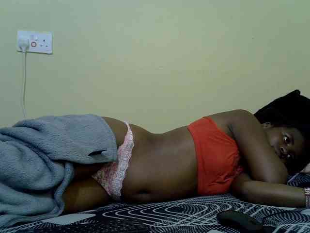 curvy-corazon webcam