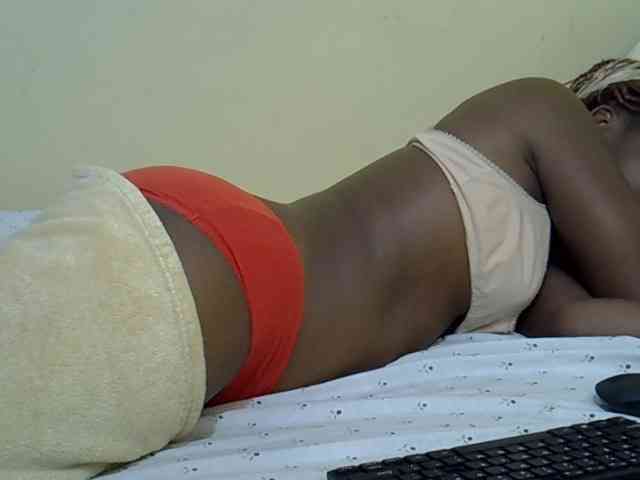 curvy-corazon webcam