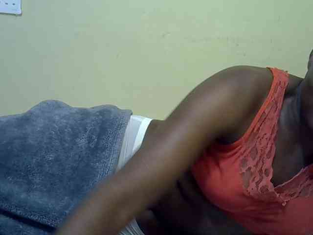 curvy-corazon webcam