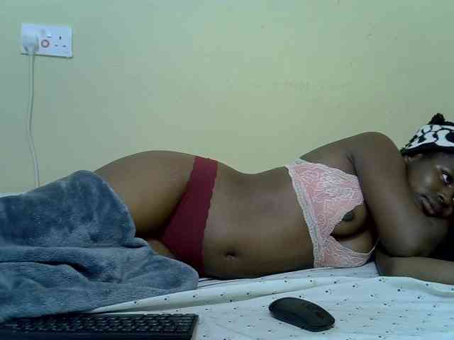 curvy-corazon webcam