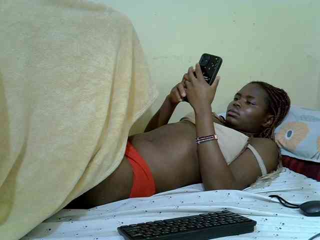 curvy-corazon webcam