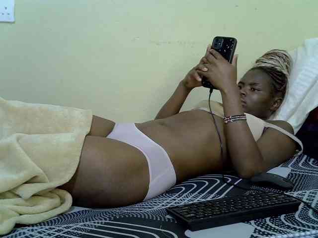 curvy-corazon webcam